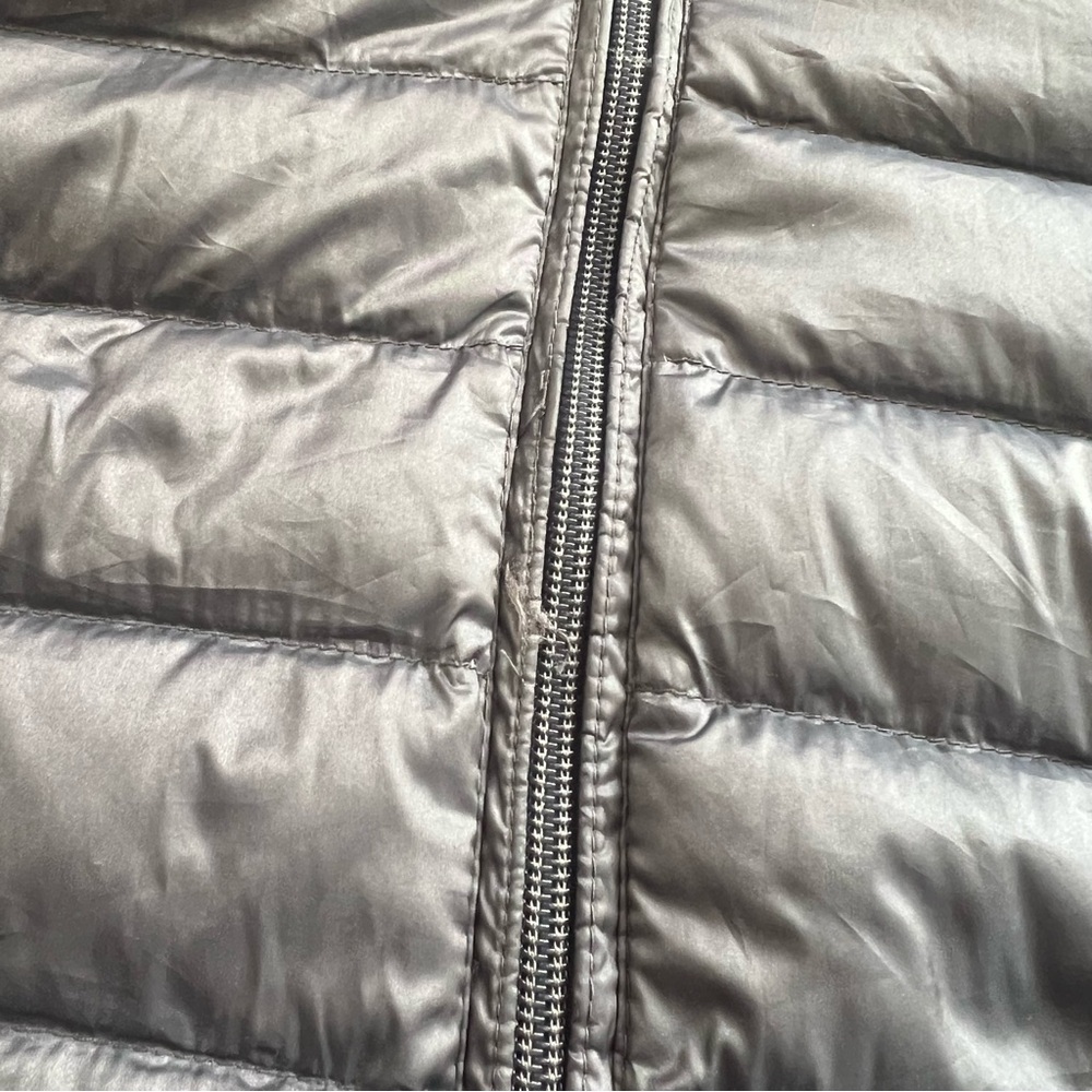 Aventure Fitted Puffer Jacket - image 7